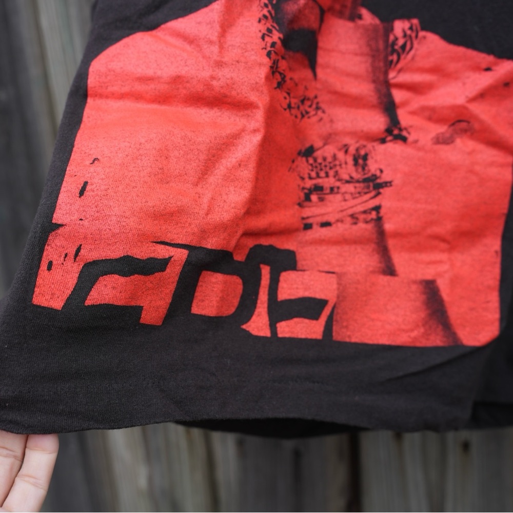 RIHANNA SMOKING GRAPHIC TEE. Medium 38-40 - Picture 9 of 10